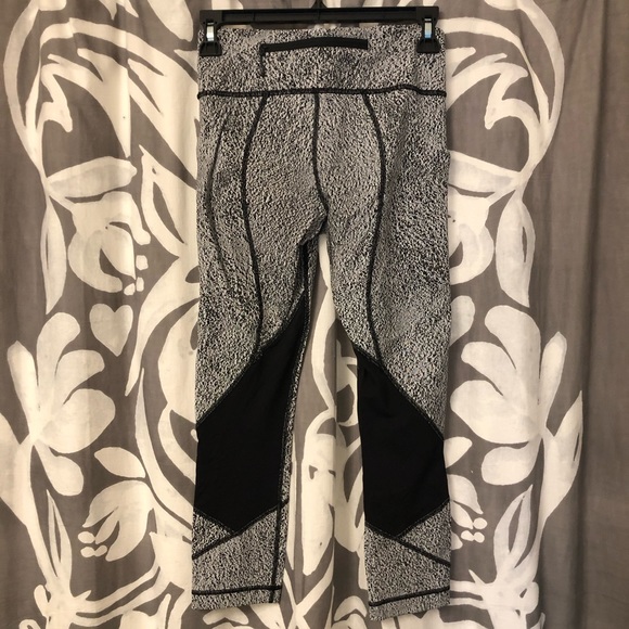 Lululemon Pace Rival Crop Legging black/white speckled pattern - Picture 3 of 4
